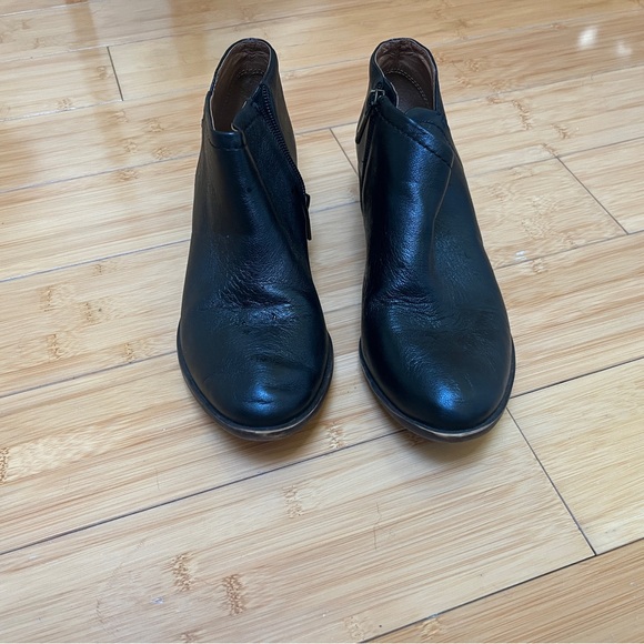 Lucky Brand black booties (LP-BARDON2) - Picture 3 of 7